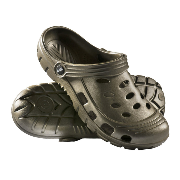 Clogs & Slides