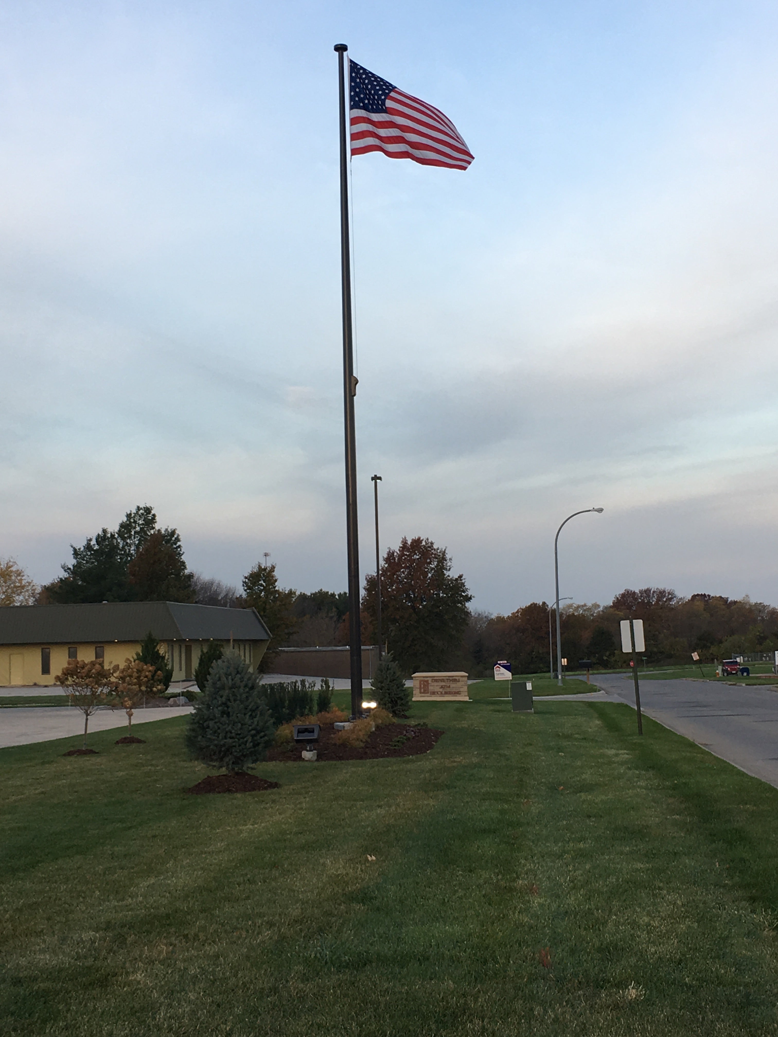 Automatic Aluminum Flagpole | Made in USA