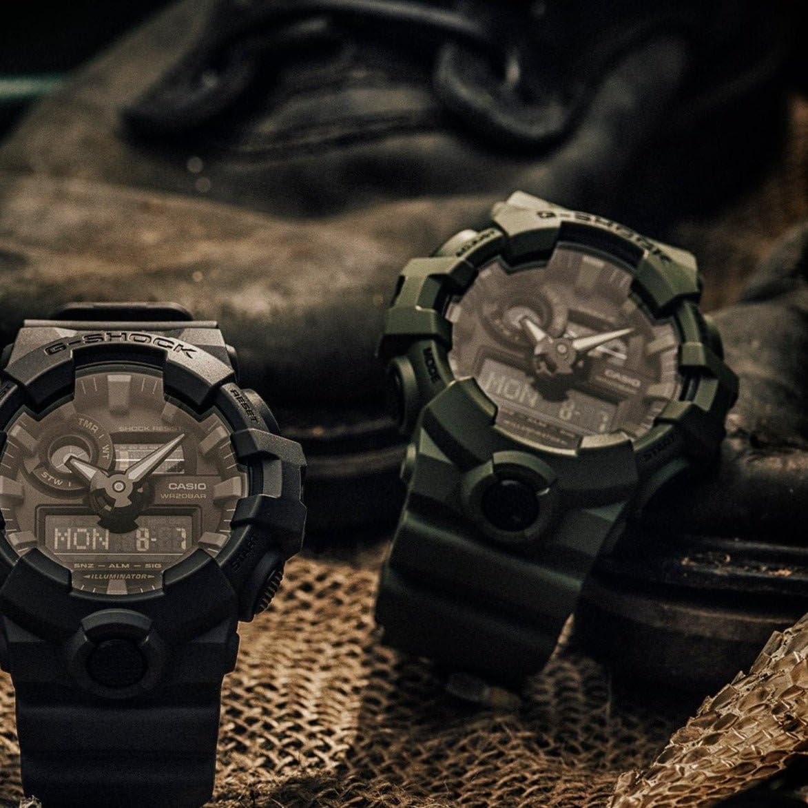 Casio Men's 700UC Series G-Shock Quartz 200M WR Shock Resistant Resin Strap and Case