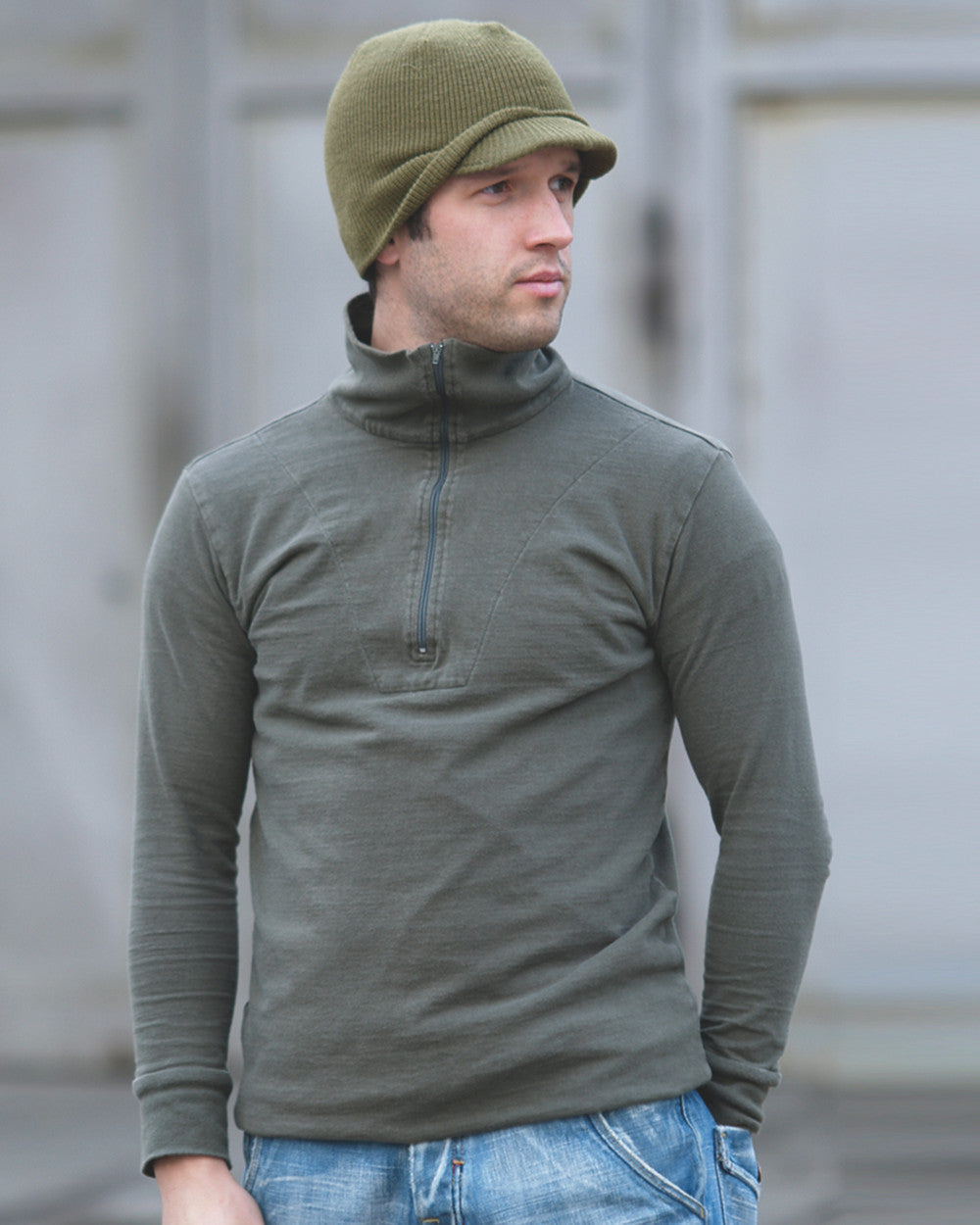GERMAN OD TRICOT SHIRT W/ZIPPER USED (L)