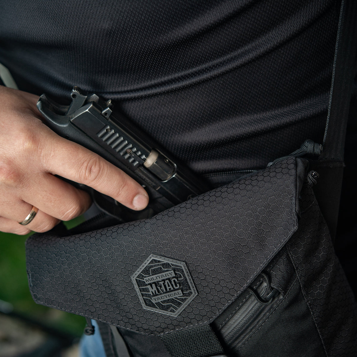 M‑Tac Magnet Shoulder Bag Elite Hex