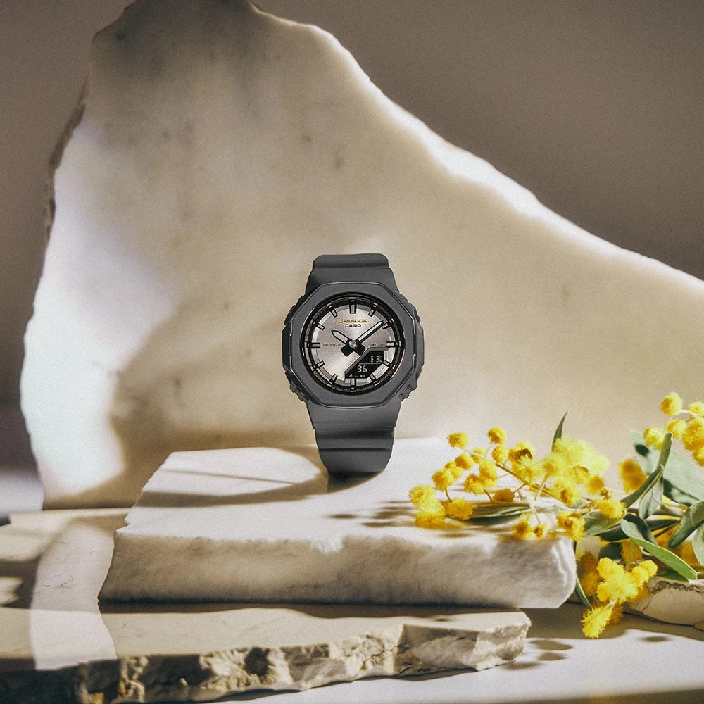 CASIO G-SHOCK Mod. OAK COMPACT - INTERNATIONAL WOMEN'S DAY Special Edt.