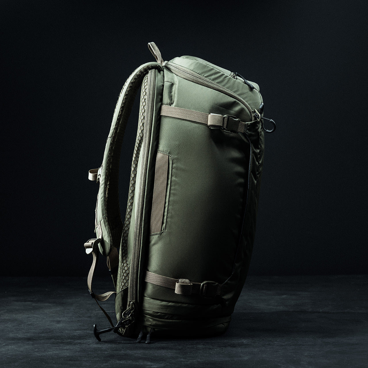 Eberlestock Fade Adapt - EDC Bag w/ CCW Pocket & Expandable Scabbard