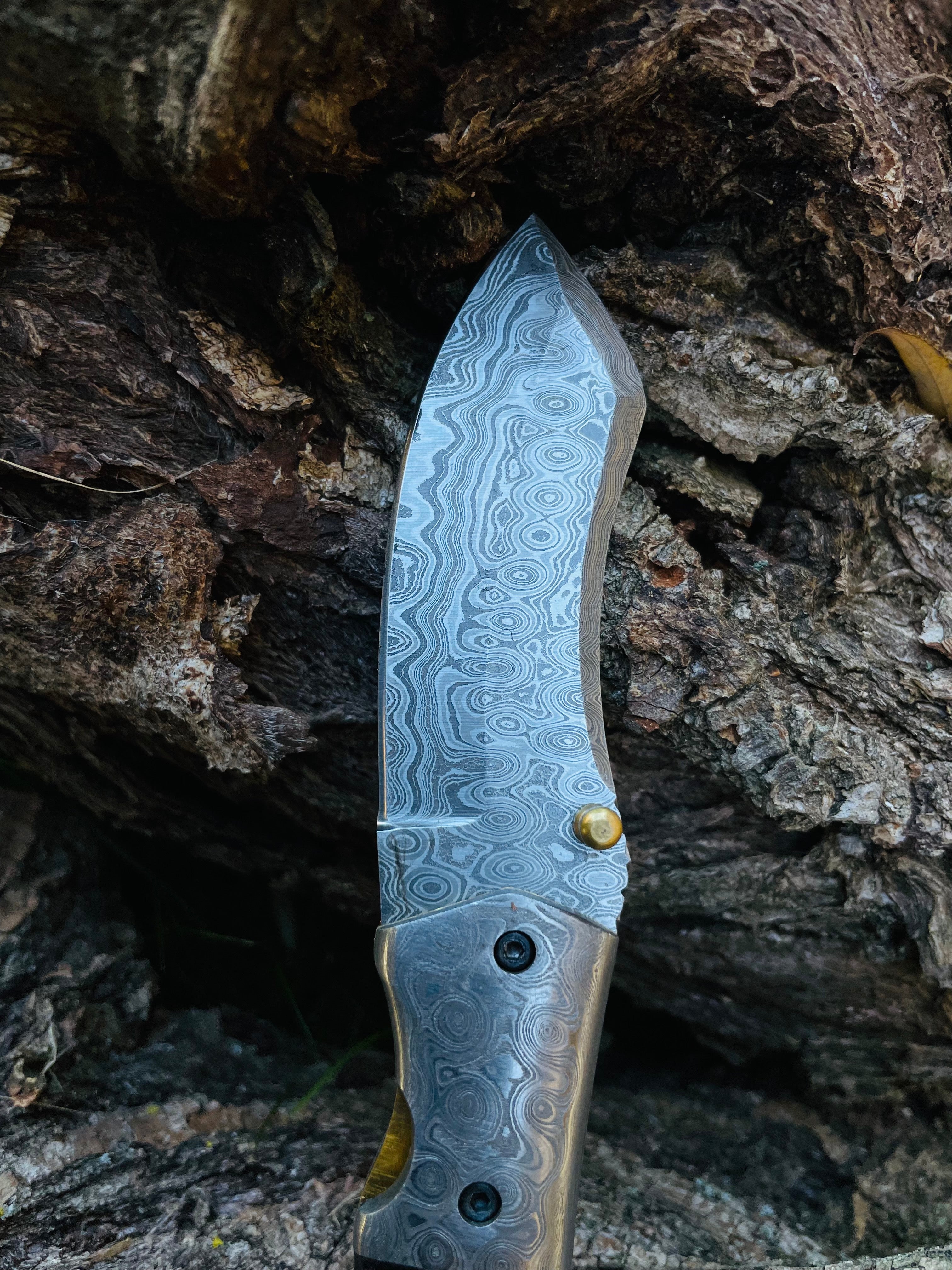 Damascus Steel Folding Knife Wolf Engraved TF-084