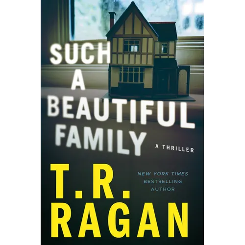 Such a Beautiful Family: A Thriller - Paperback