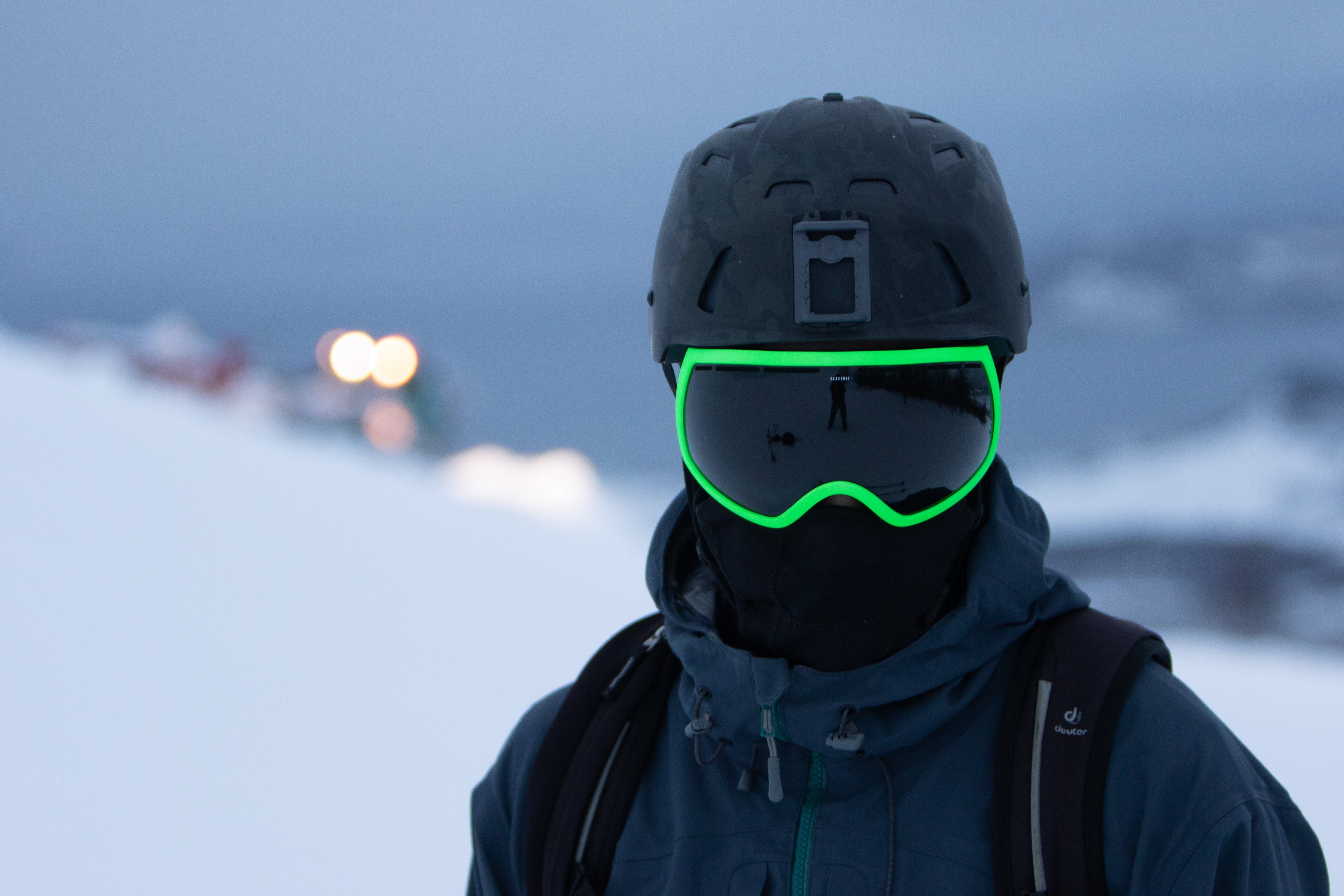 Team Wendy M-216 - w/ Princeton Tec Light & Superior Ventilation - Professional Ski Helmet