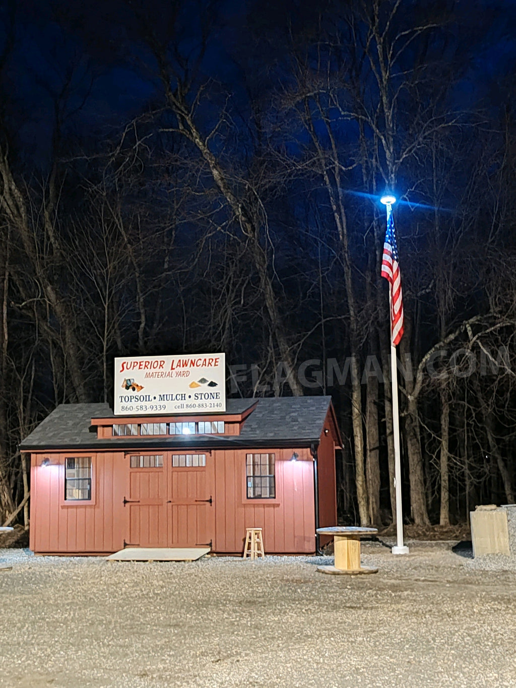 Quadruple-Row Solar Flagpole Top Light | 136-LED High-Output Flag Illumination
