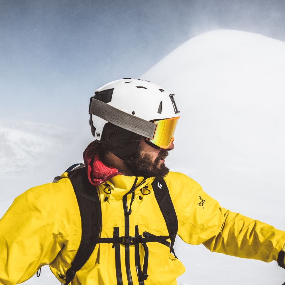 Team Wendy M-216 - w/ Princeton Tec Light & Superior Ventilation - Professional Ski Helmet