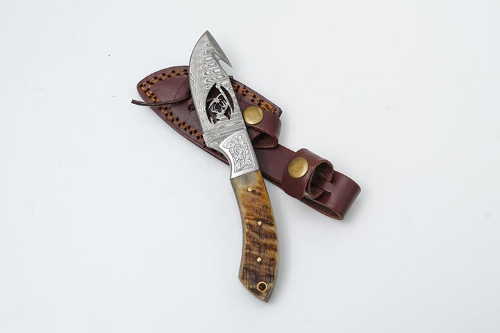 Hunting & Skinning Knives