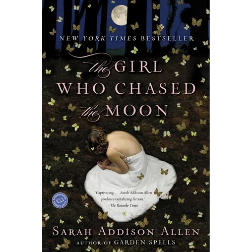 The Girl Who Chased the Moon - Paperback
