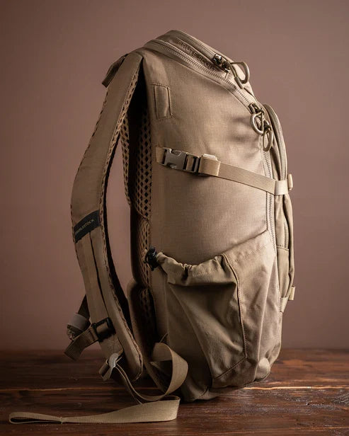 Eberlestock Brute Scout Hunting Pack - Ultralight 30L Fast-Attack Rucksack - Built to Stop Back Sweat & Shed Rain