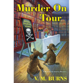 Murder on Tour - Paperback