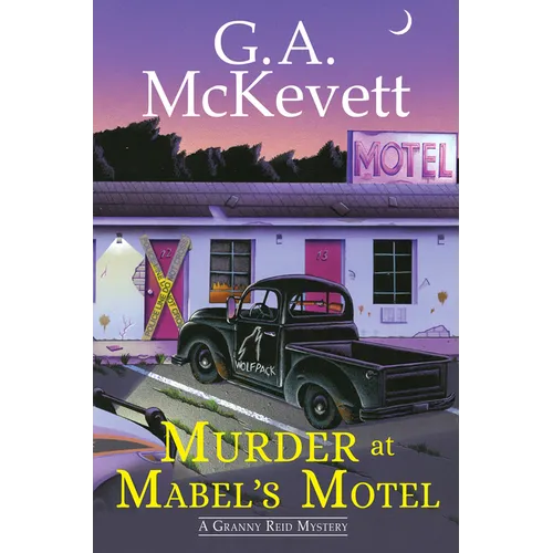 Murder at Mabel's Motel - Paperback