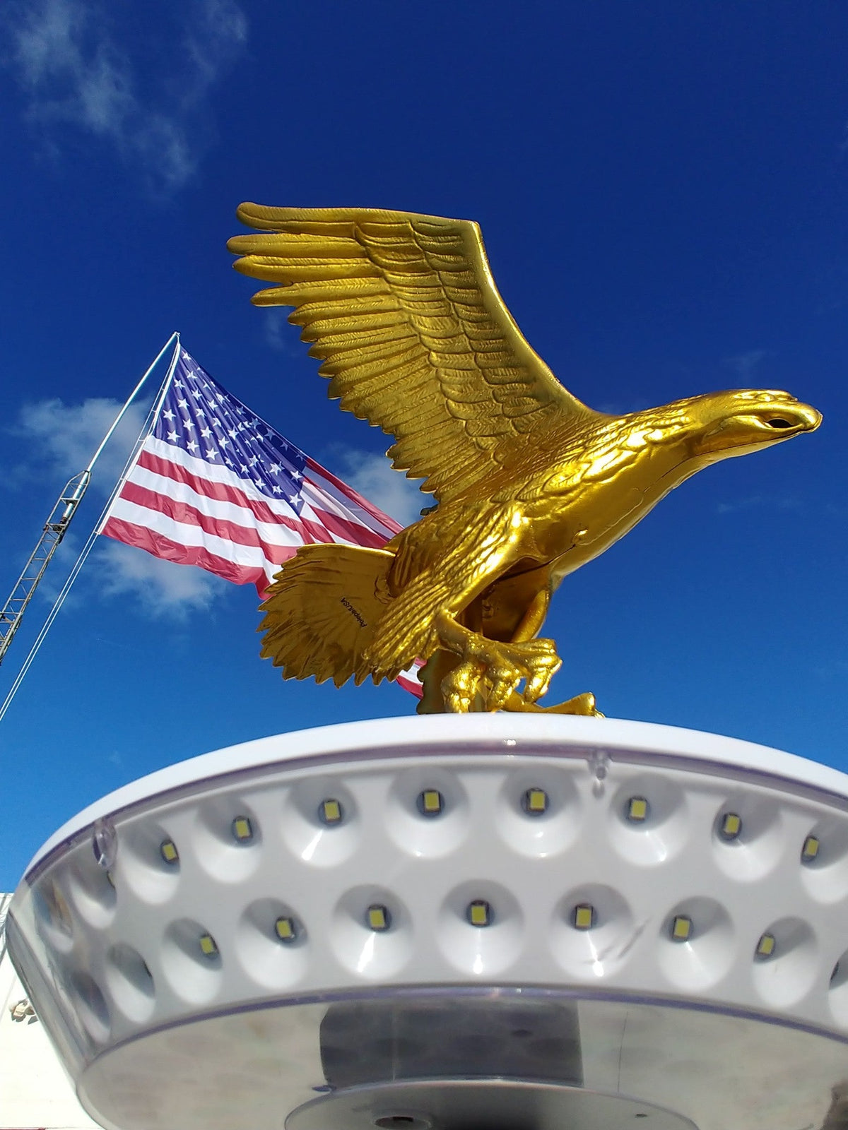 Quadruple-Row Solar Flagpole Top Light | 136-LED High-Output Flag Illumination