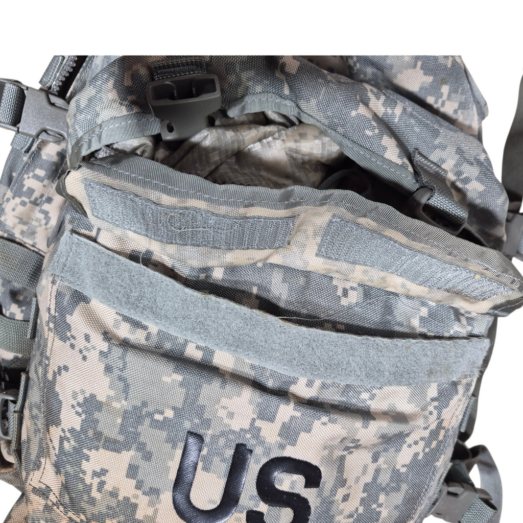 ACU UCP Assault Pack US ARMY Molle II 3 day Pack