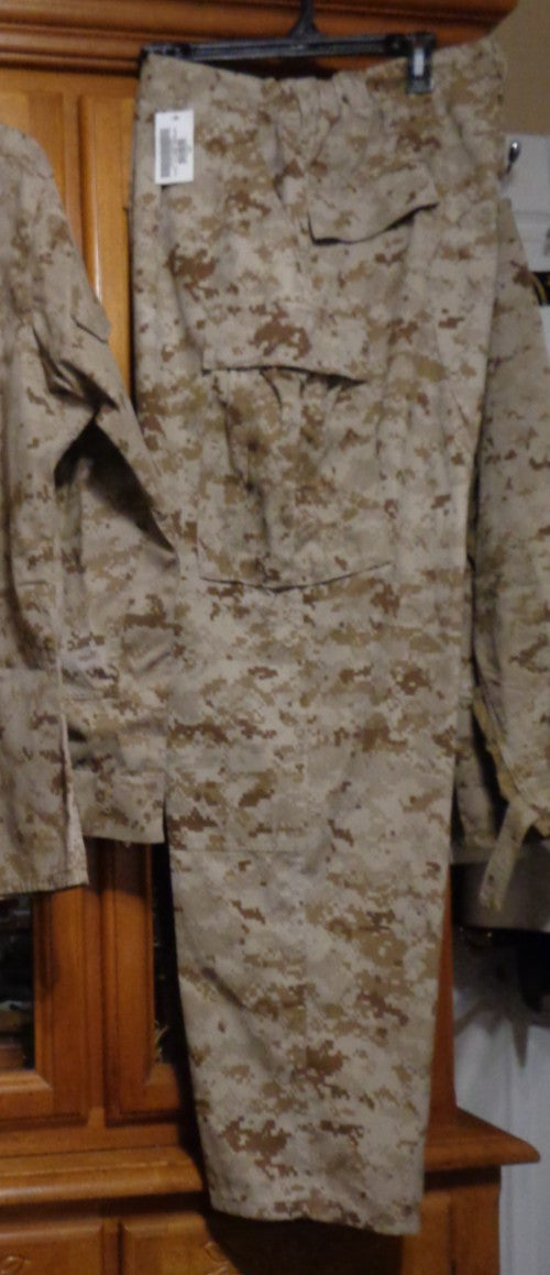 USMC MARPAT PANT DESERT TAN MCCUU X LARGE REGULAR  NWT  XLR  RARE