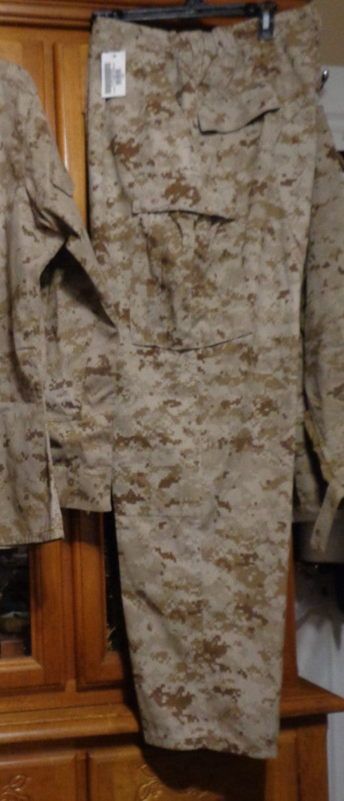 USMC MARPAT PANT DESERT TAN MCCUU X LARGE REGULAR  NWT  XLR  RARE