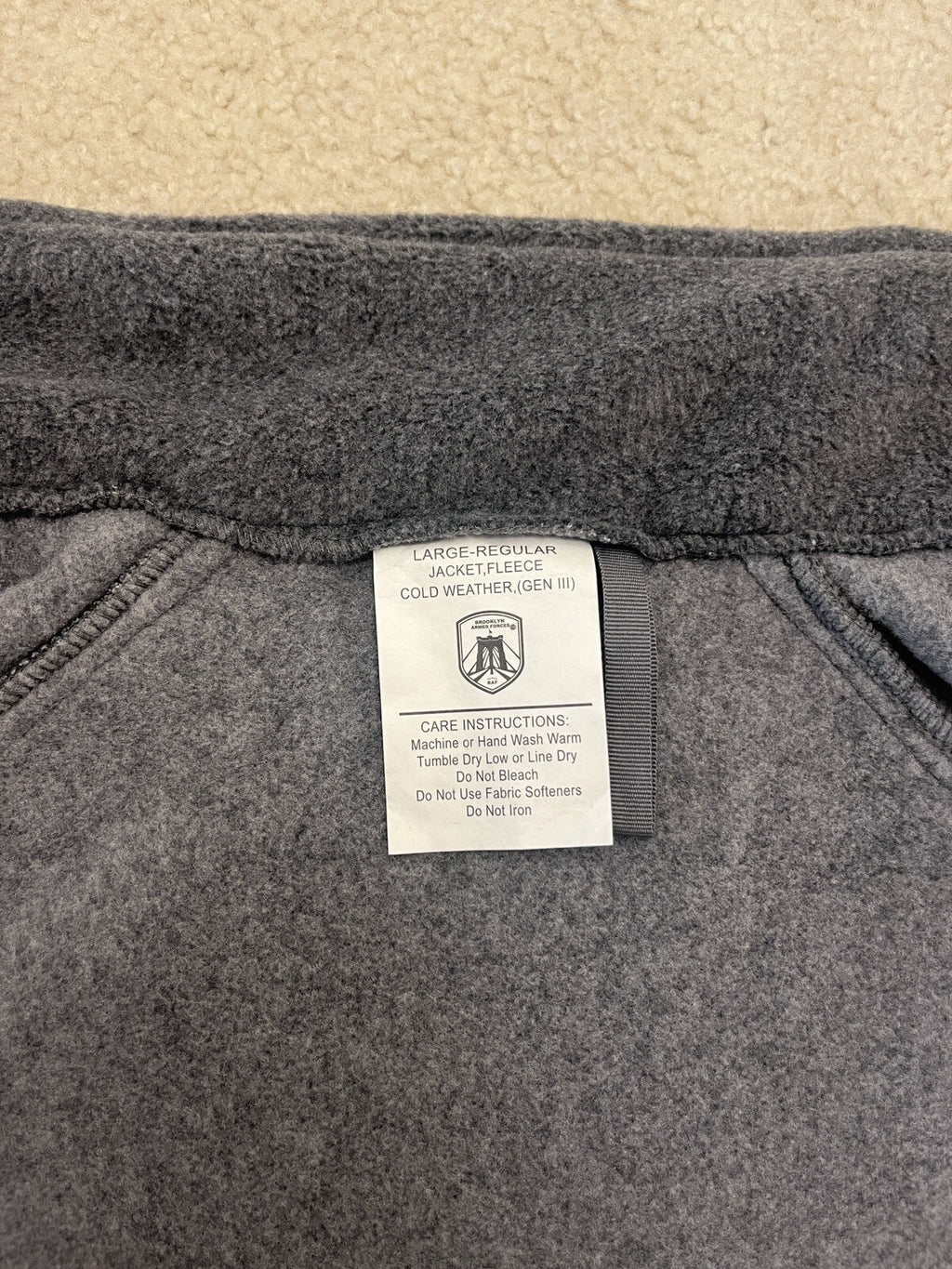 US Army ECWCS Gen III Polartec 300 Fleece Jacket Gray Size Large BRAND NEW
