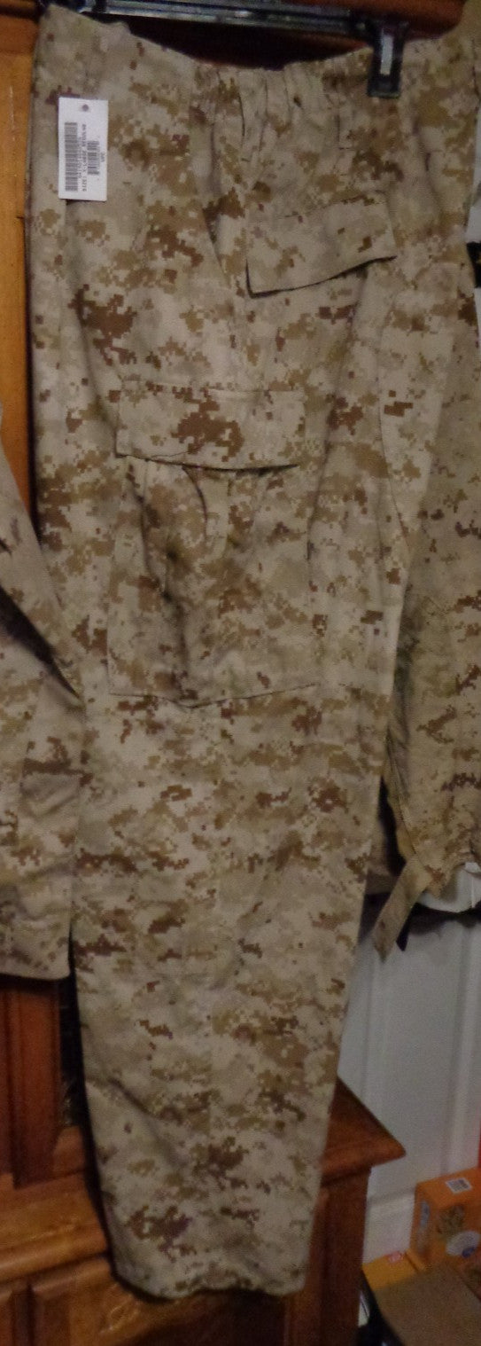 USMC MARPAT PANT DESERT TAN MCCUU X LARGE REGULAR  NWT  XLR  RARE