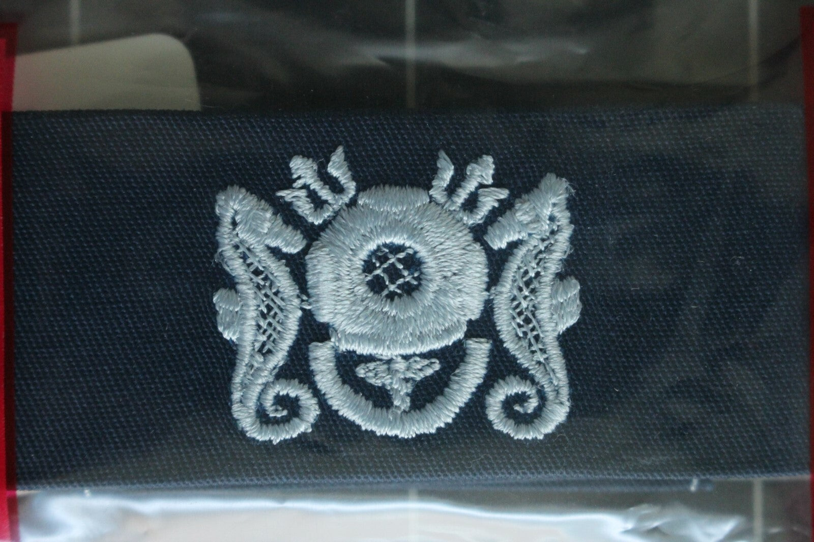 USN US NAVY BLUE COVERALL UNIFORM DIVING MED TECH SPECIALTY BADGE INSIGNIA TAPE