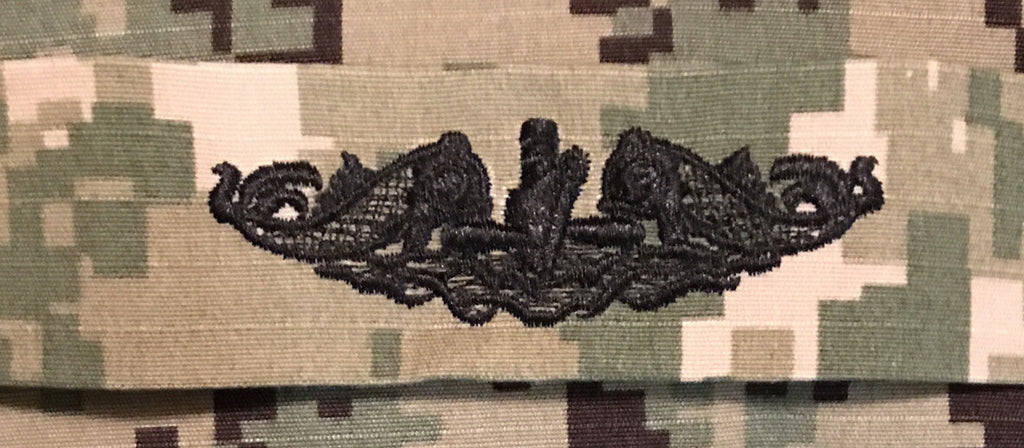 US Navy Submarine Warfare Badge Sew-On NWU Type III USN