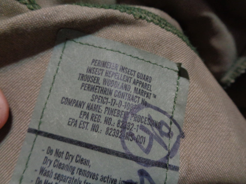USMC MARPAT Uniform WOODLAND Combat Pants in size SMALL SHORT  NWOT