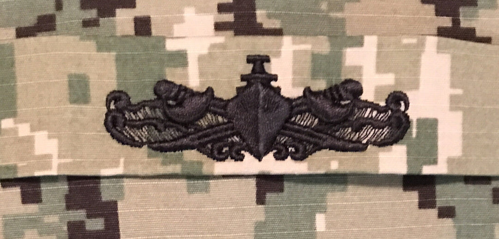 US Navy Surface Warfare Badge Sew-On NWU Type III USN