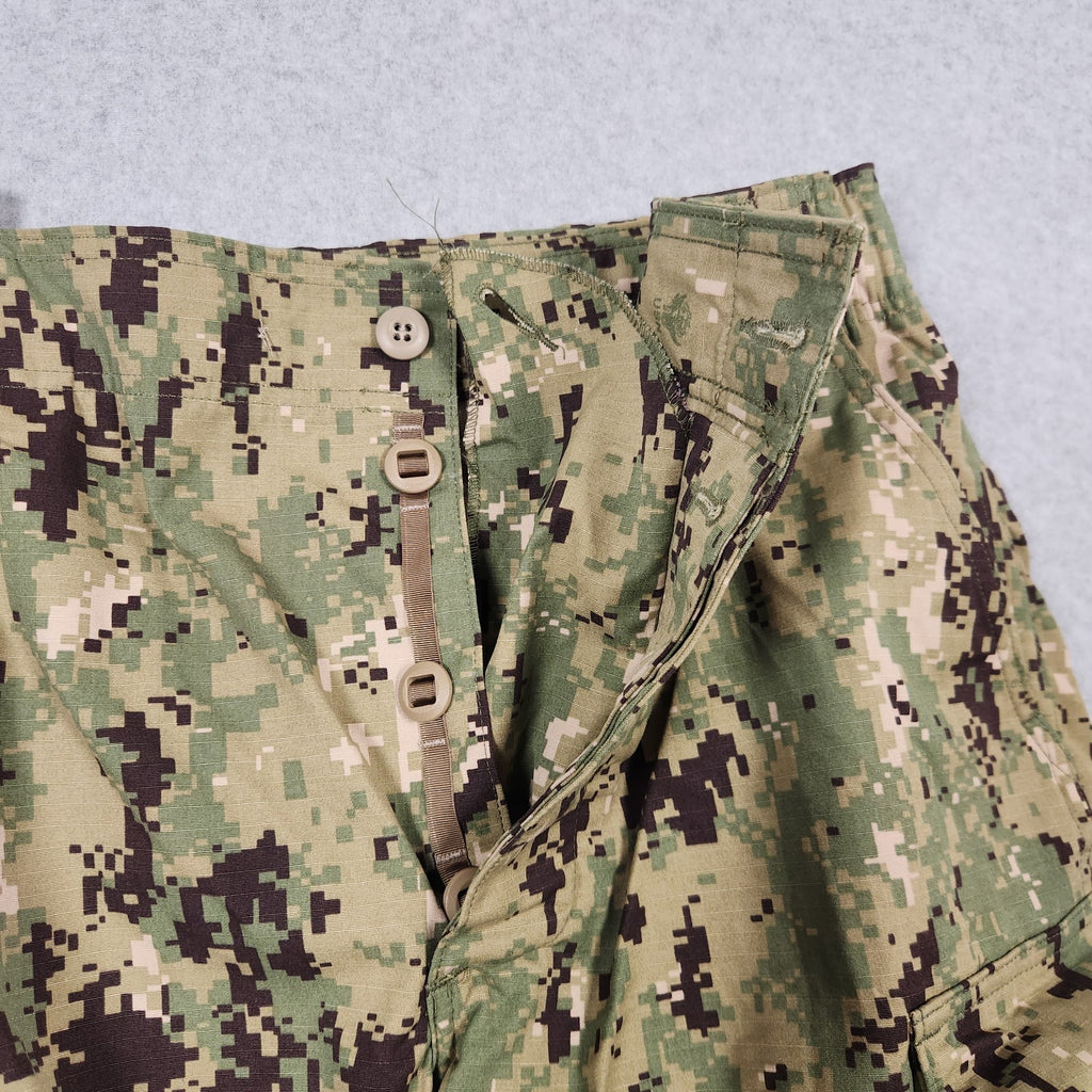 Military Pants Medium Reg NWU Type III AOR2 Navy Uniform NSW SEAL DEVGRU SOF CAG