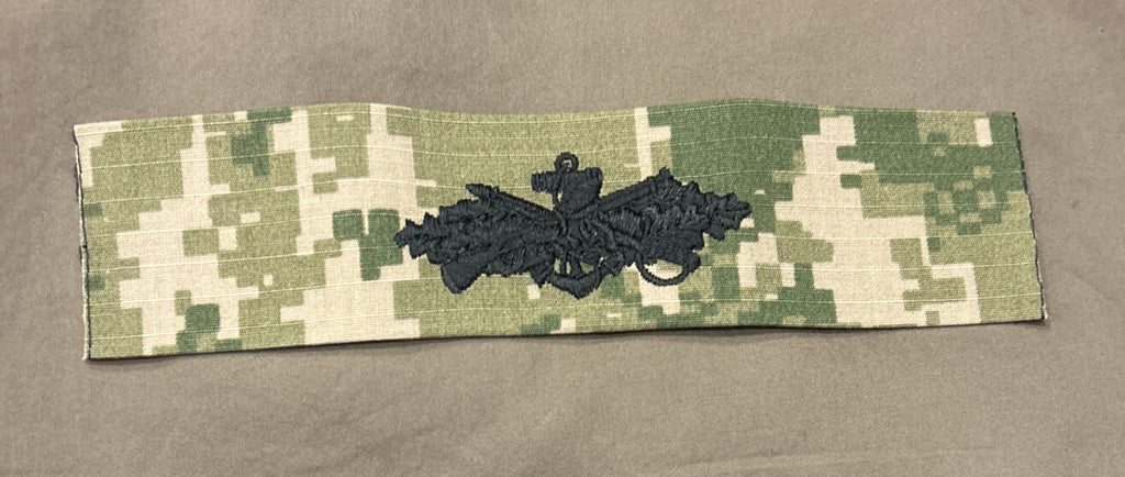US Navy Seabee Combat Warfare Specialist Badge NWU Type III Sew-On SCWS USN