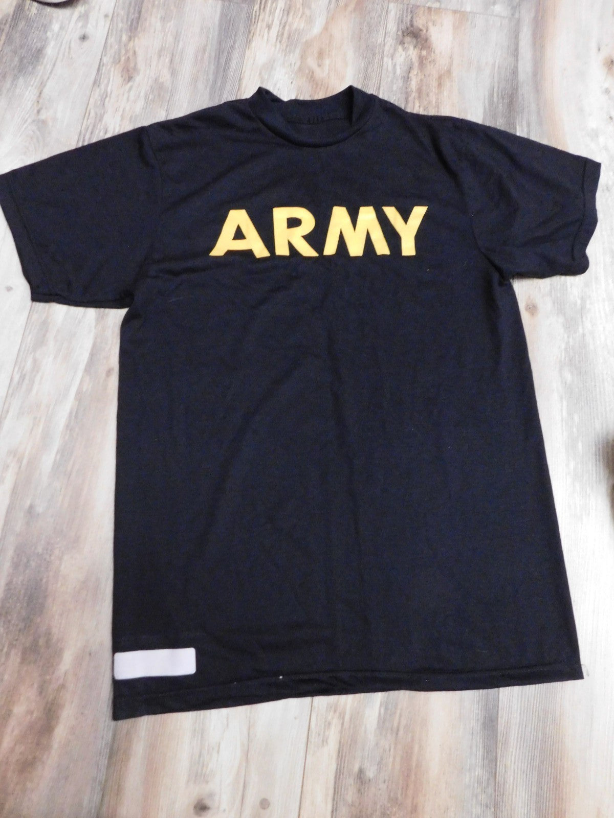 US ARMY APFU  PT SHORT  SLEEVE SHIRT SIZE SMALL NEW