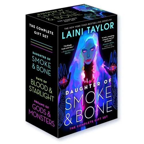 Daughter of Smoke & Bone: The Complete Gift Set - Paperback