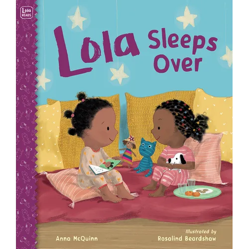 Lola Sleeps Over - Paperback
